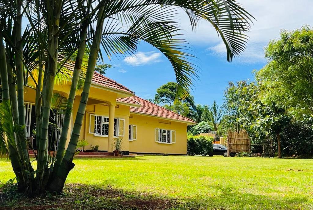 Buutu Nest Bed & Breakfast Jinja Exterior foto
